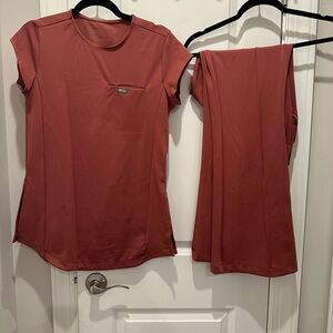 Figs Women's FormX Scrub Set in Rosewood: Tunic Top, Flare leg bottoms